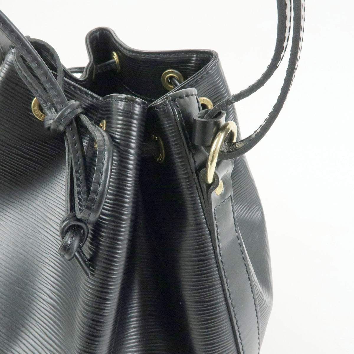 Louis Vuitton Epi Petit Noe Shoulder Bag Noir Black M44102