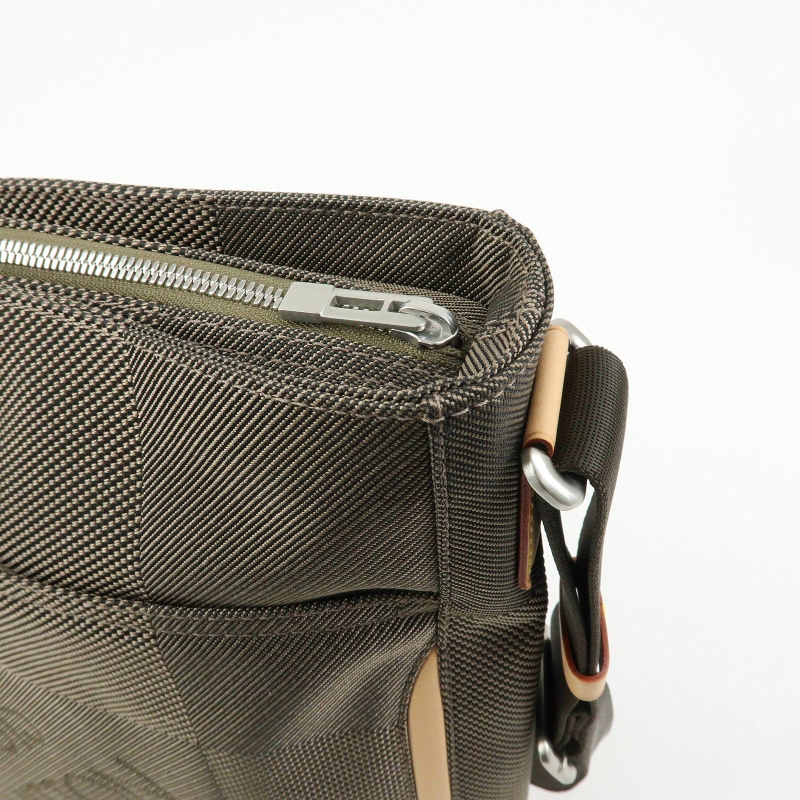 Louis Vuitton Damier Giant Compagnon Shoulder Bag Terre M93045