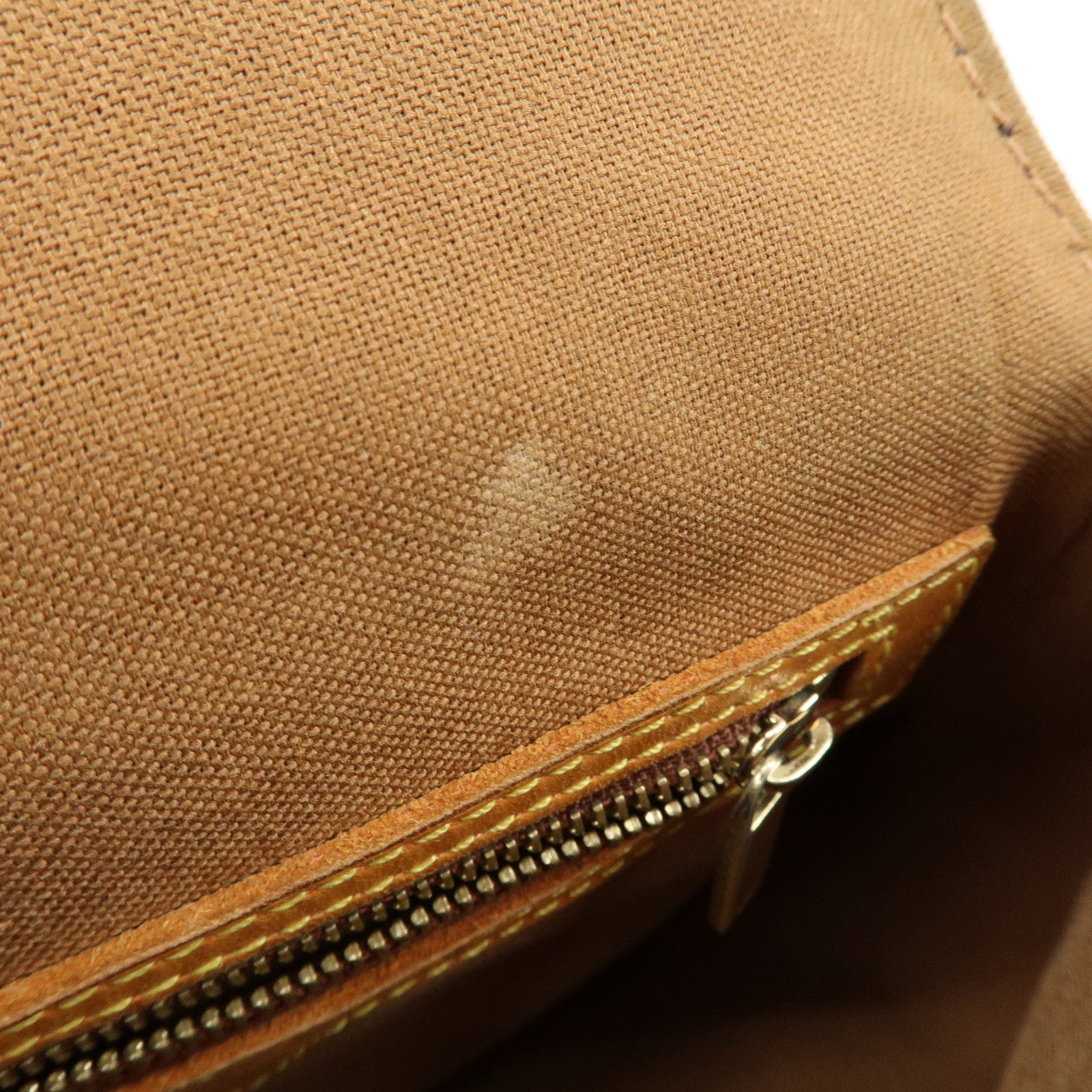 Louis Vuitton Monogram Canvas Mini Looping Shoulder Bag Hand Bag M51147