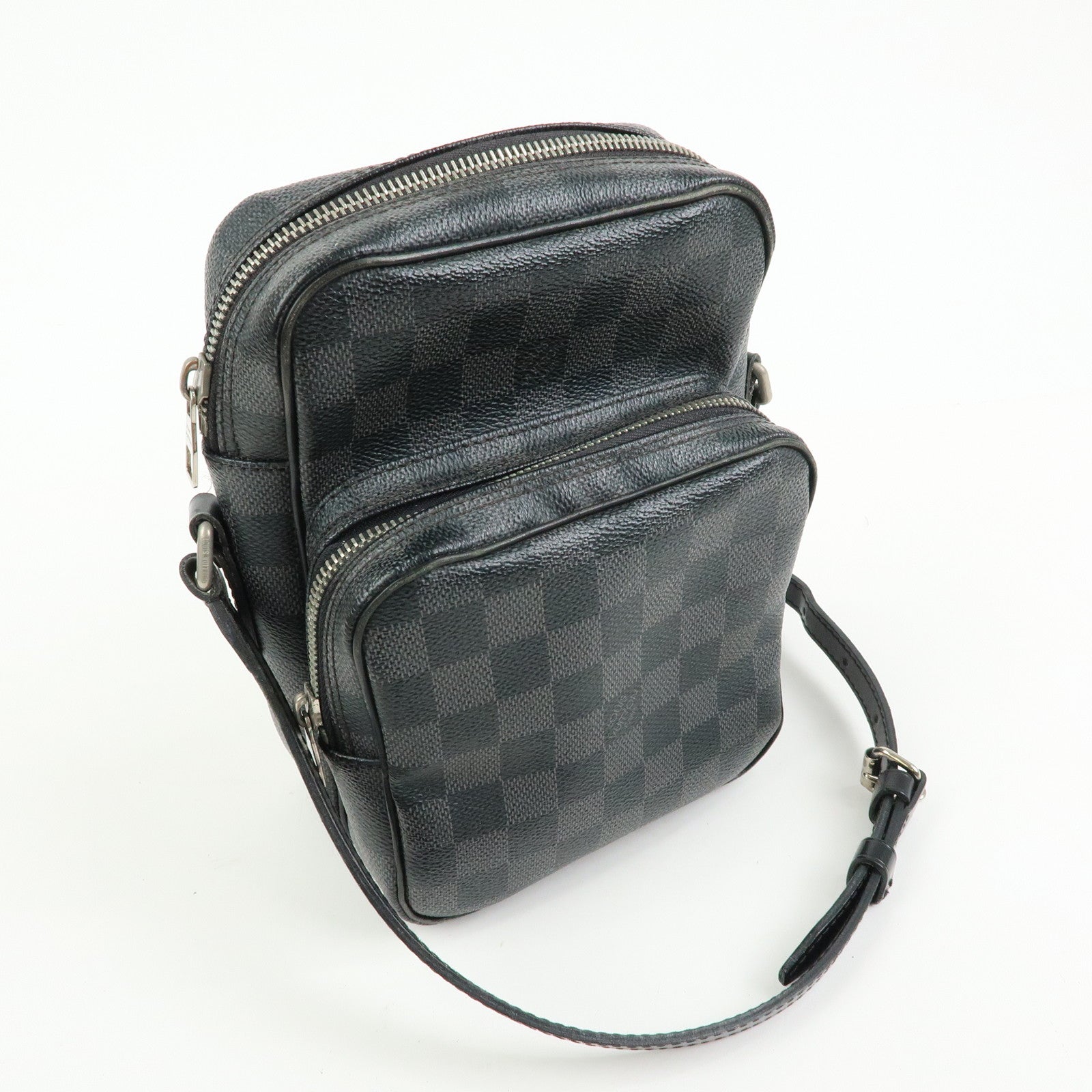 Louis Vuitton Damier Graphite Rem Shoulder Bag Black N41446