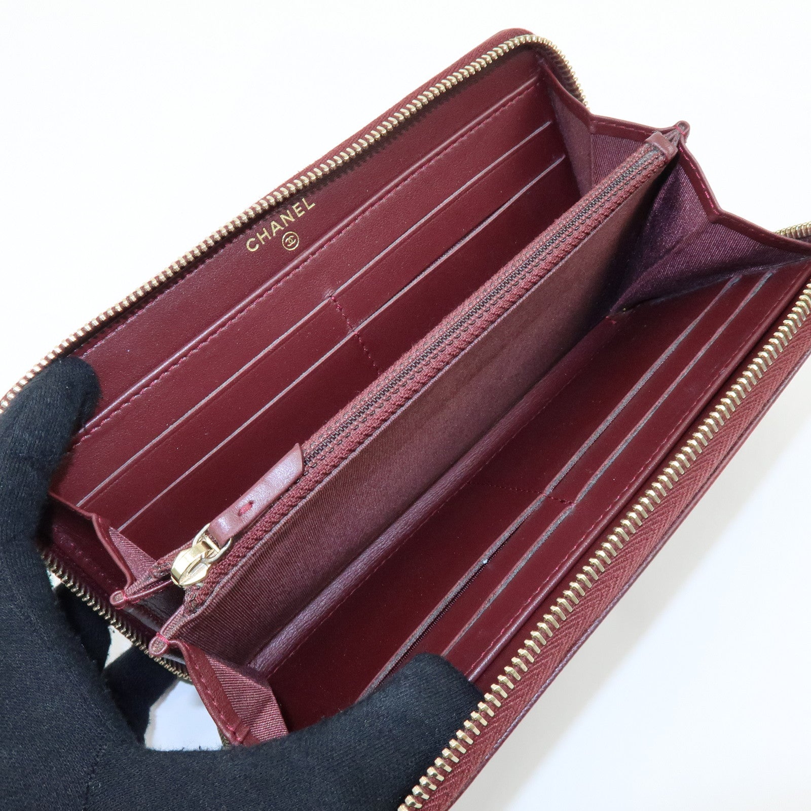 CHANEL Deauville COCO Mark Caviarskin Round Zippy Long Wallet A82281