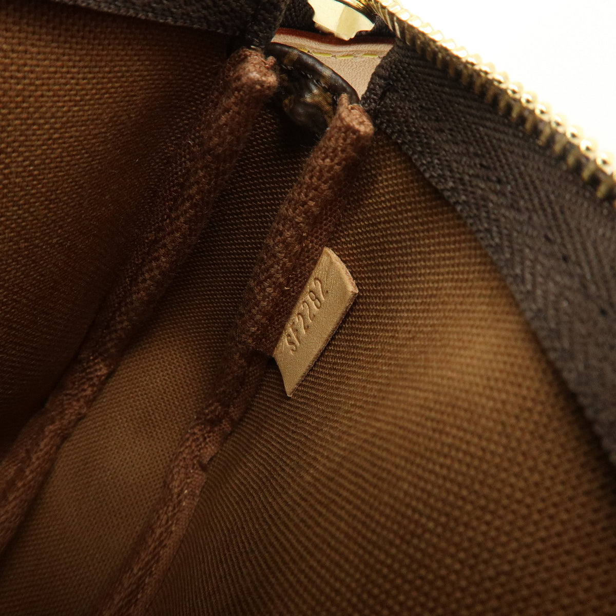 Louis Vuitton Monogram Mini Pochette Accessoires Hand Bag Bown M58009