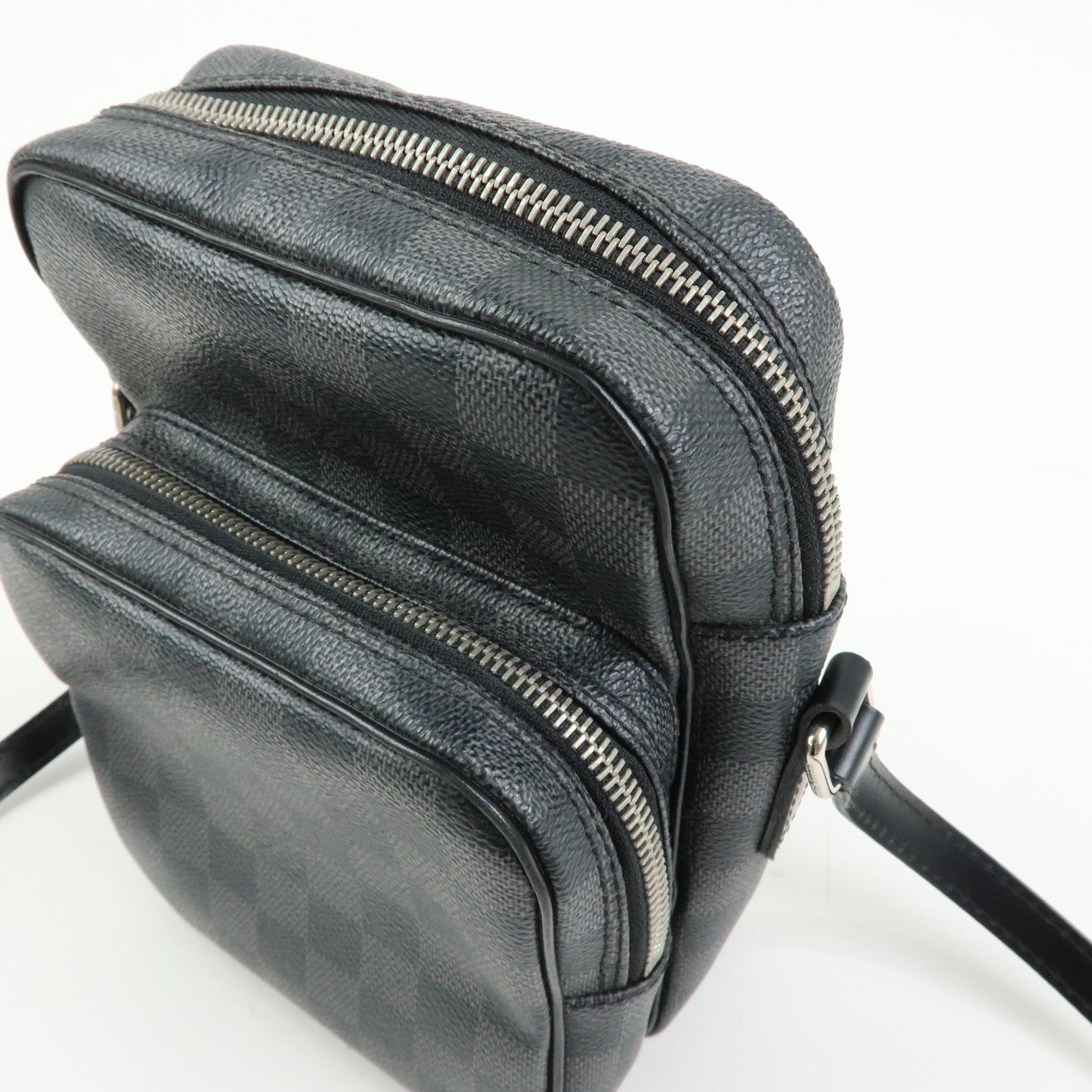 Louis Vuitton Damier Graphite Rem Shoulder Bag Black N41446