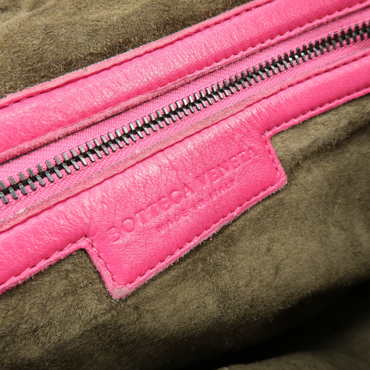 BOTTEGA VENETA Inttrecciato Nodini Leather Shoulder Bag Pink