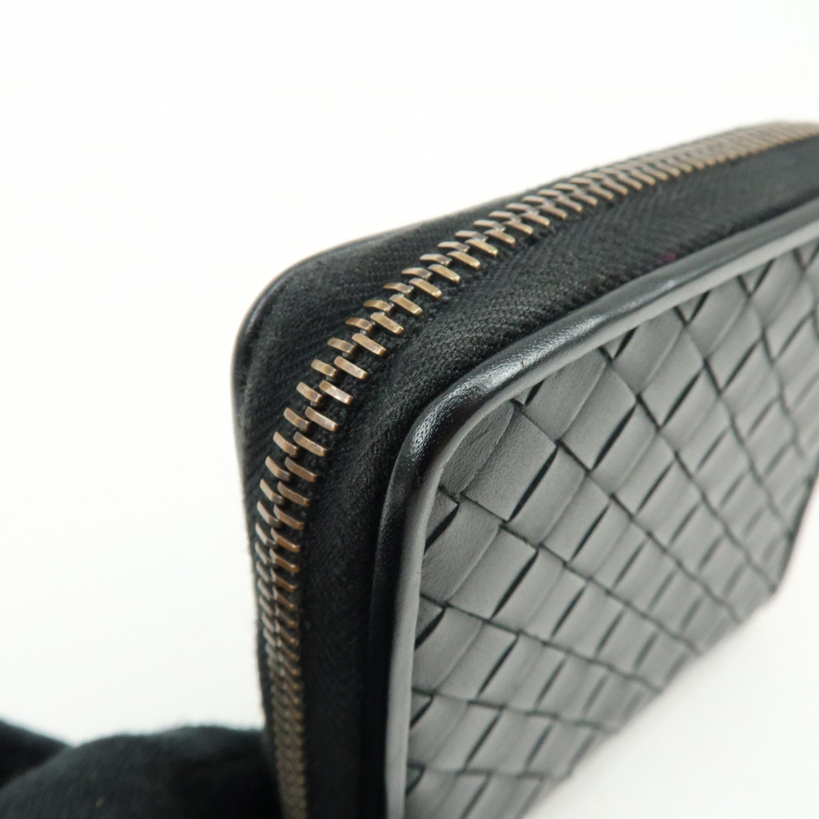 Bottega Veneta Intrecciato Nappa Leather Bi-fold Comact Wallet 510293