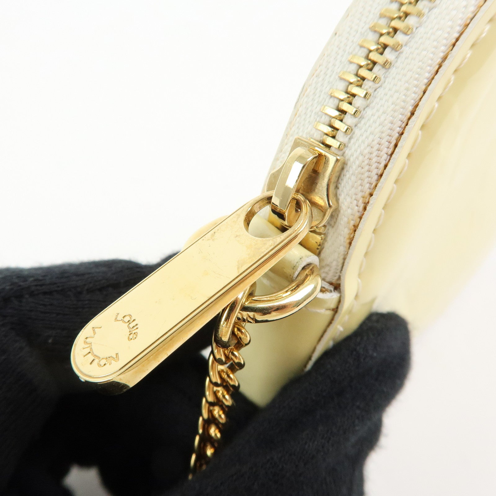 Louis Vuitton Monogram Vernis Porte Monnaie Couer Coin Case M91918