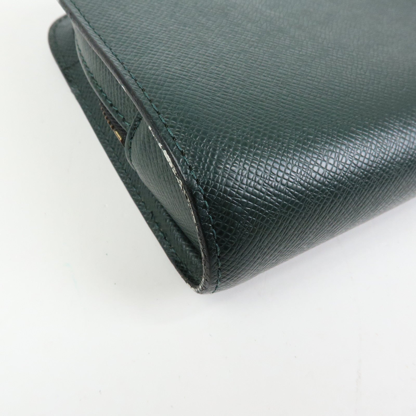 Louis Vuitton Taiga Baikal Clutch Bag Pouch Epicea M30184