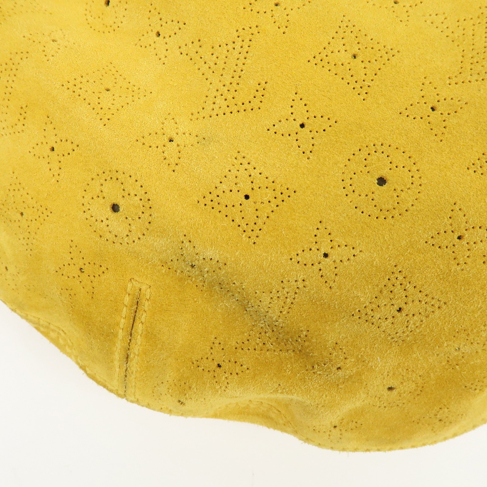 louis-vuitton-monogram-mahina-onata-gm-shoulder-bag-yellow-m95118-1