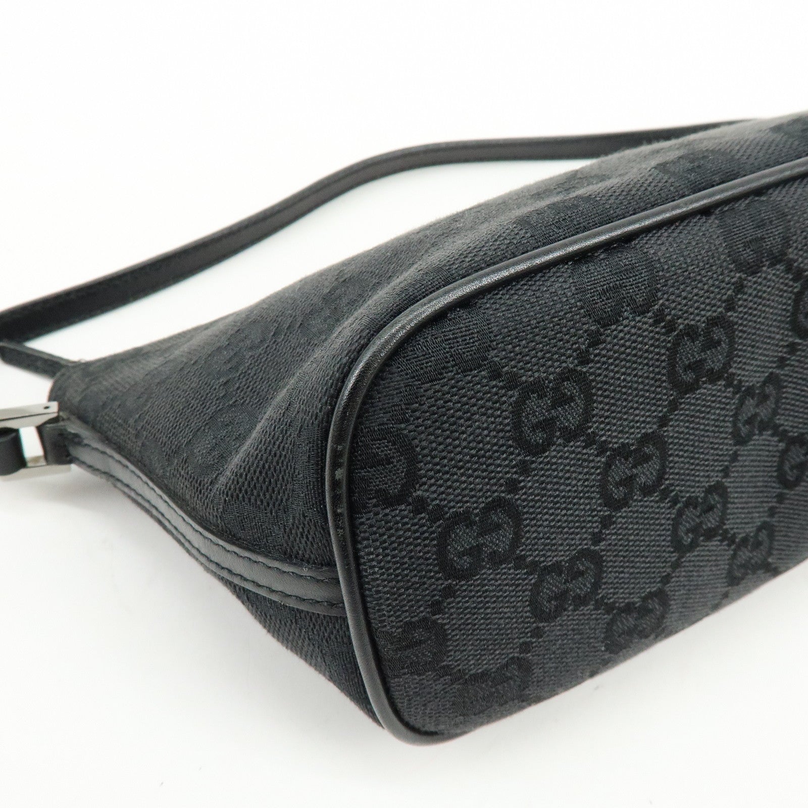 GUCCI Boat Bag GG Canvas Leather Accessory Pouch Hand Bag Black 07198