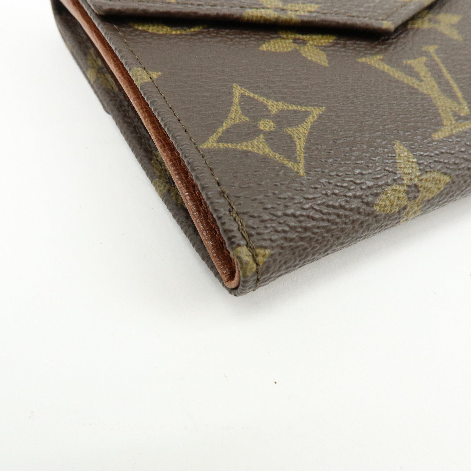 Louis Vuitton Monogram Porte Monnaie Billet Carte Credit M61660