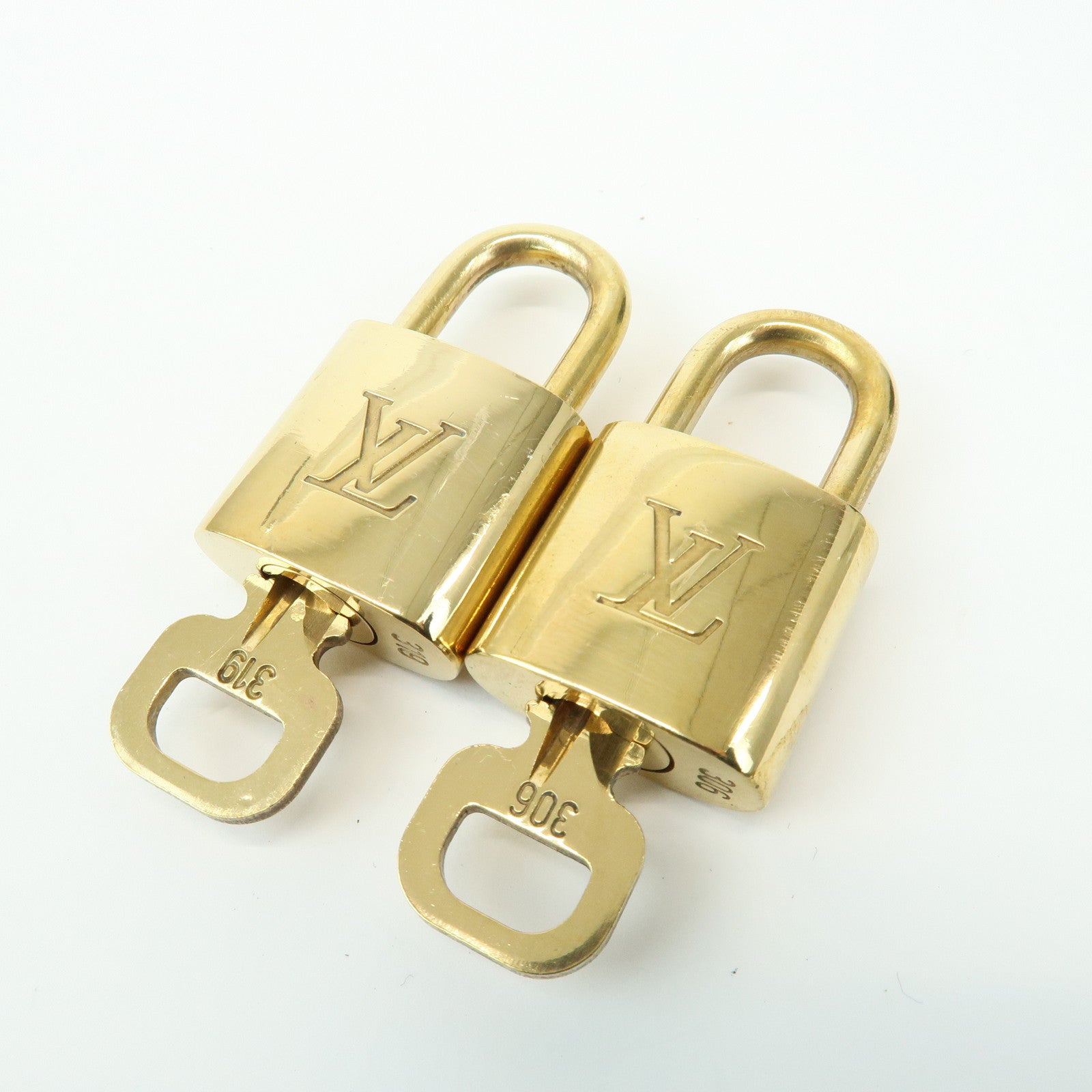 Louis Vuitton Set of 10 Lock & Key Cadena Key Lock