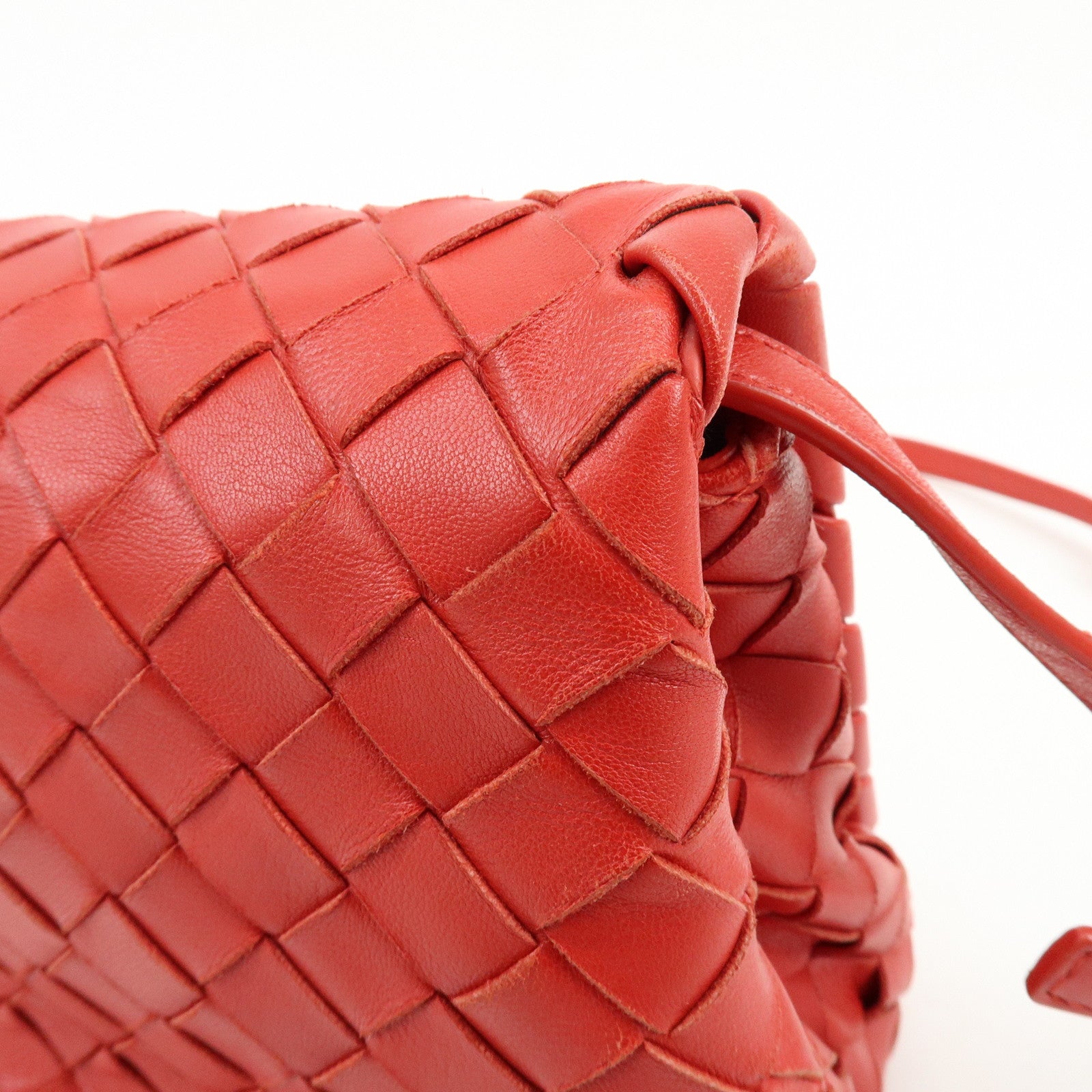 BOTTEGA VENETA Intrecciato Leather Shoulder Bag Crossbody Bag Red