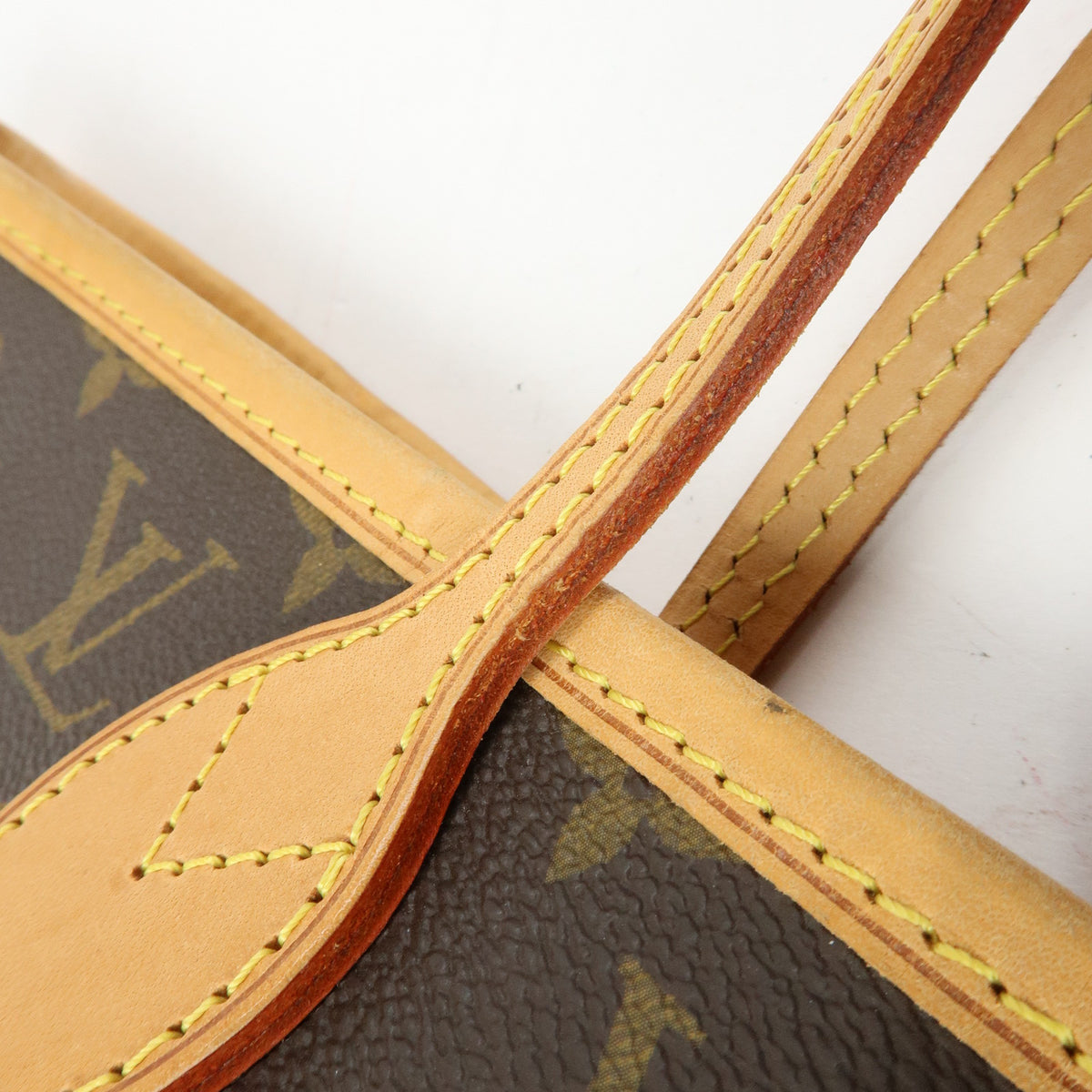 Louis Vuitton Monogram Neverfull MM Tote Shoulder Bag Brown M40156
