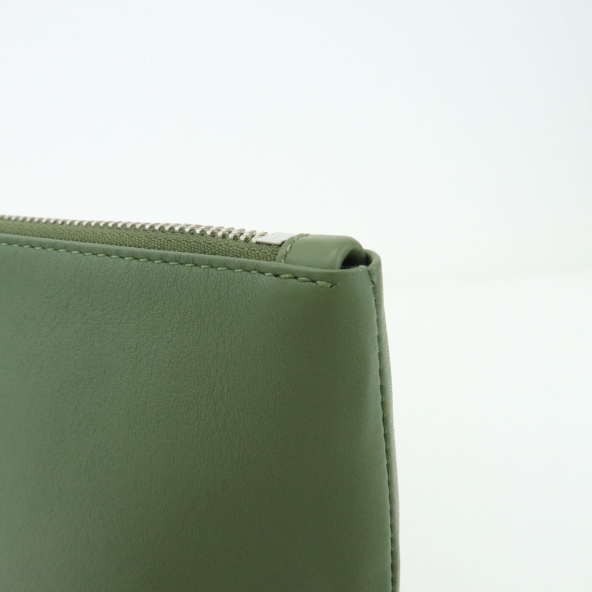 LOEWE Oblong Pouch Leather Clutch Bag Green