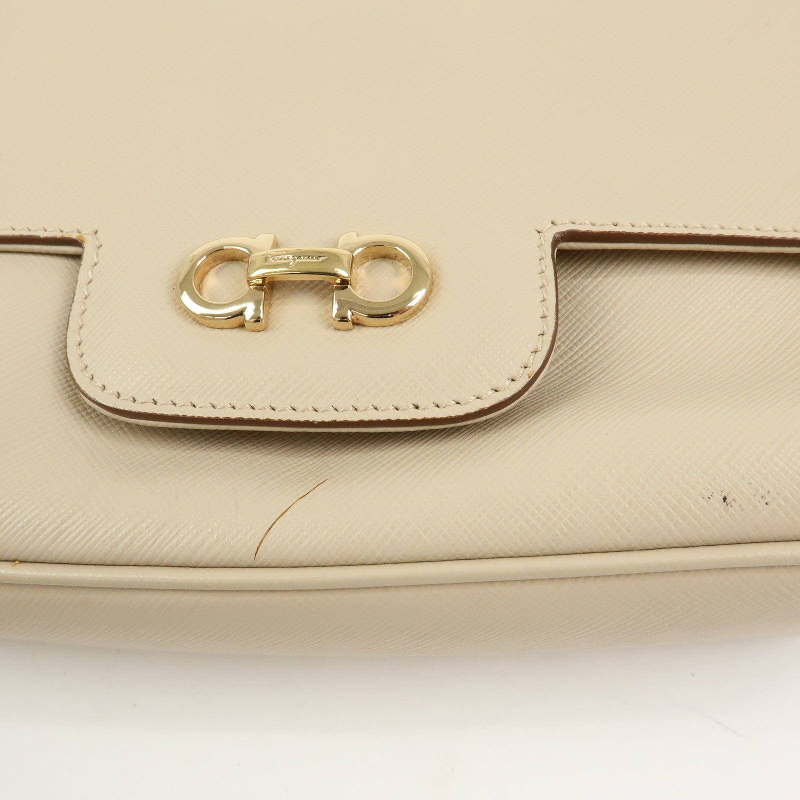 Ferragamo Gancini Leather Chain Shoulder Bag Hand Bag Light Beige