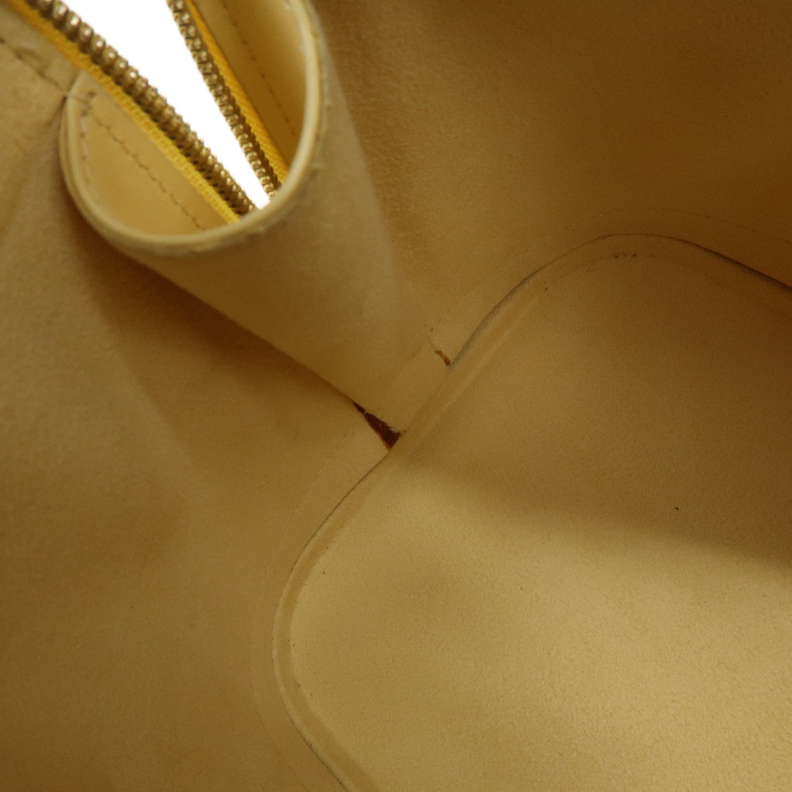 Louis Vuitton Epi Alma Leather Hand Bag Vanilla Light Yellow M5214A