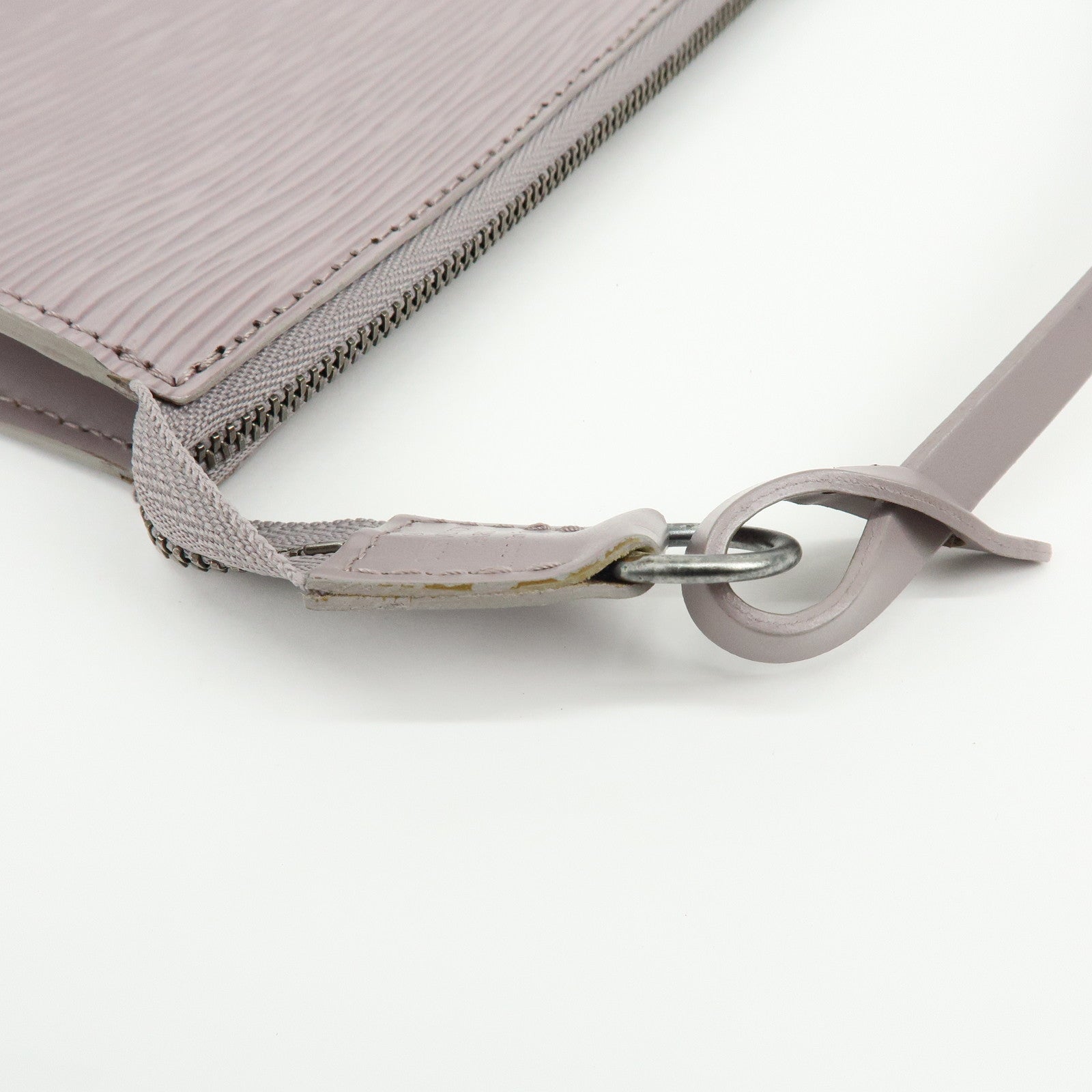 Louis Vuitton Epi Leather Pochette Accessoires  Pouch Lilac M5294B