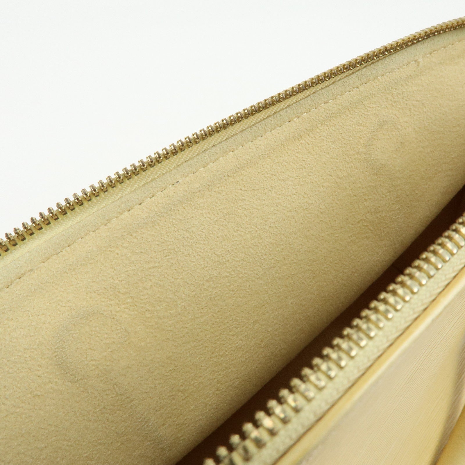 Louis Vuitton Epi Alma Leather Hand Bag Vanilla Light Yellow M5214A