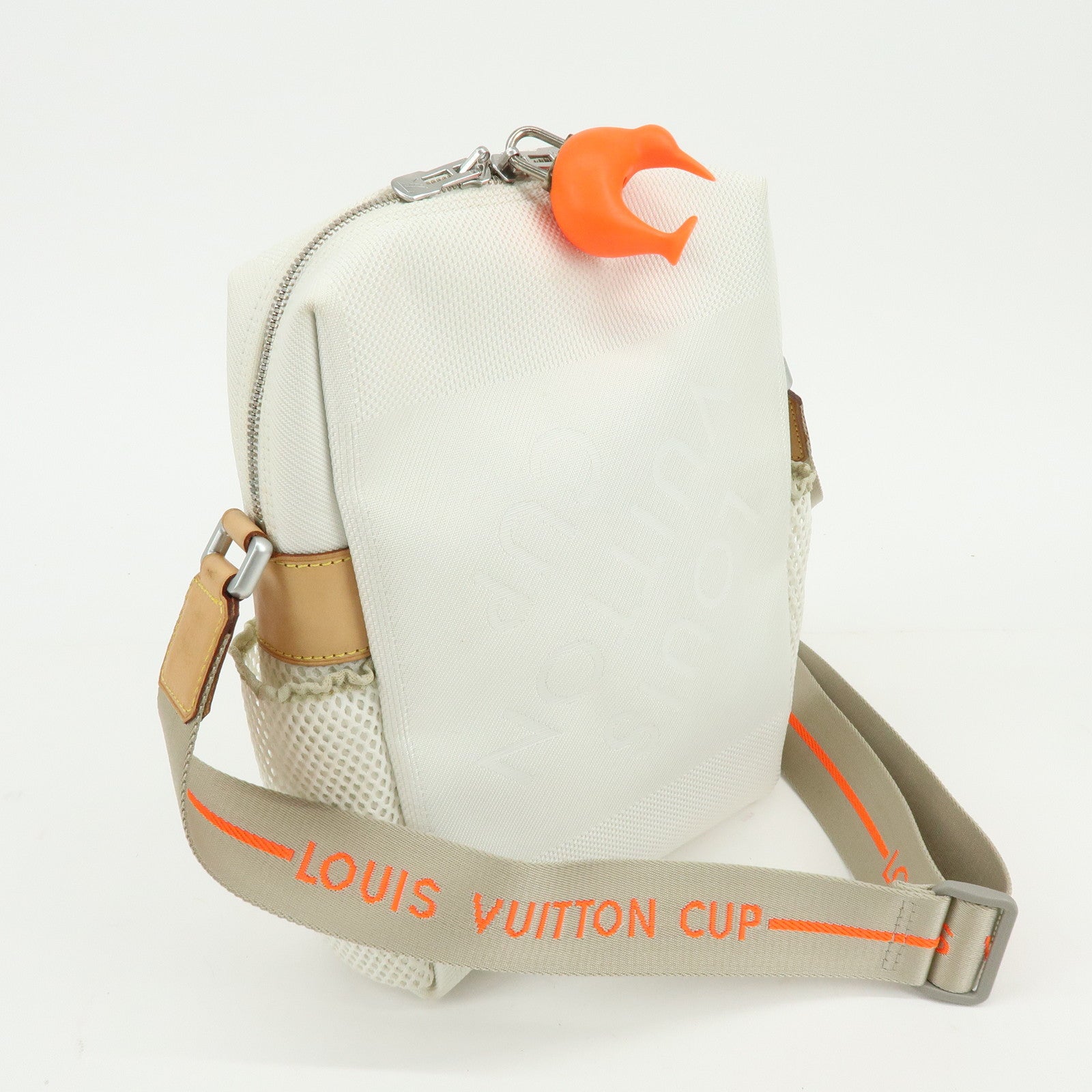Louis Vuitton Damier Geant LV Cup Weatherly Shoulder Bag White M80637
