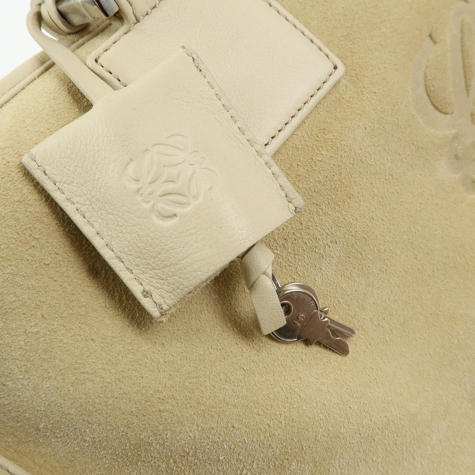 LOEWE Amazona 36 Suede Leather Boston Bag Hand Bag Beige Ivory