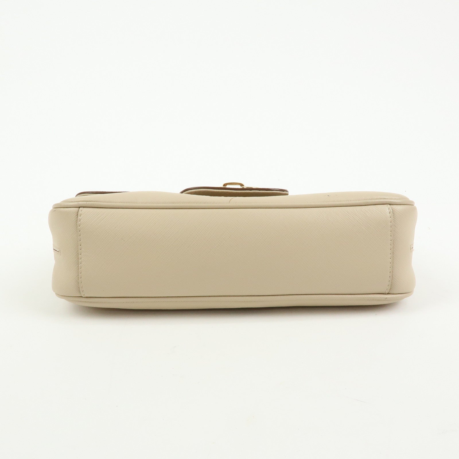 Ferragamo Gancini Leather Chain Shoulder Bag Hand Bag Light Beige