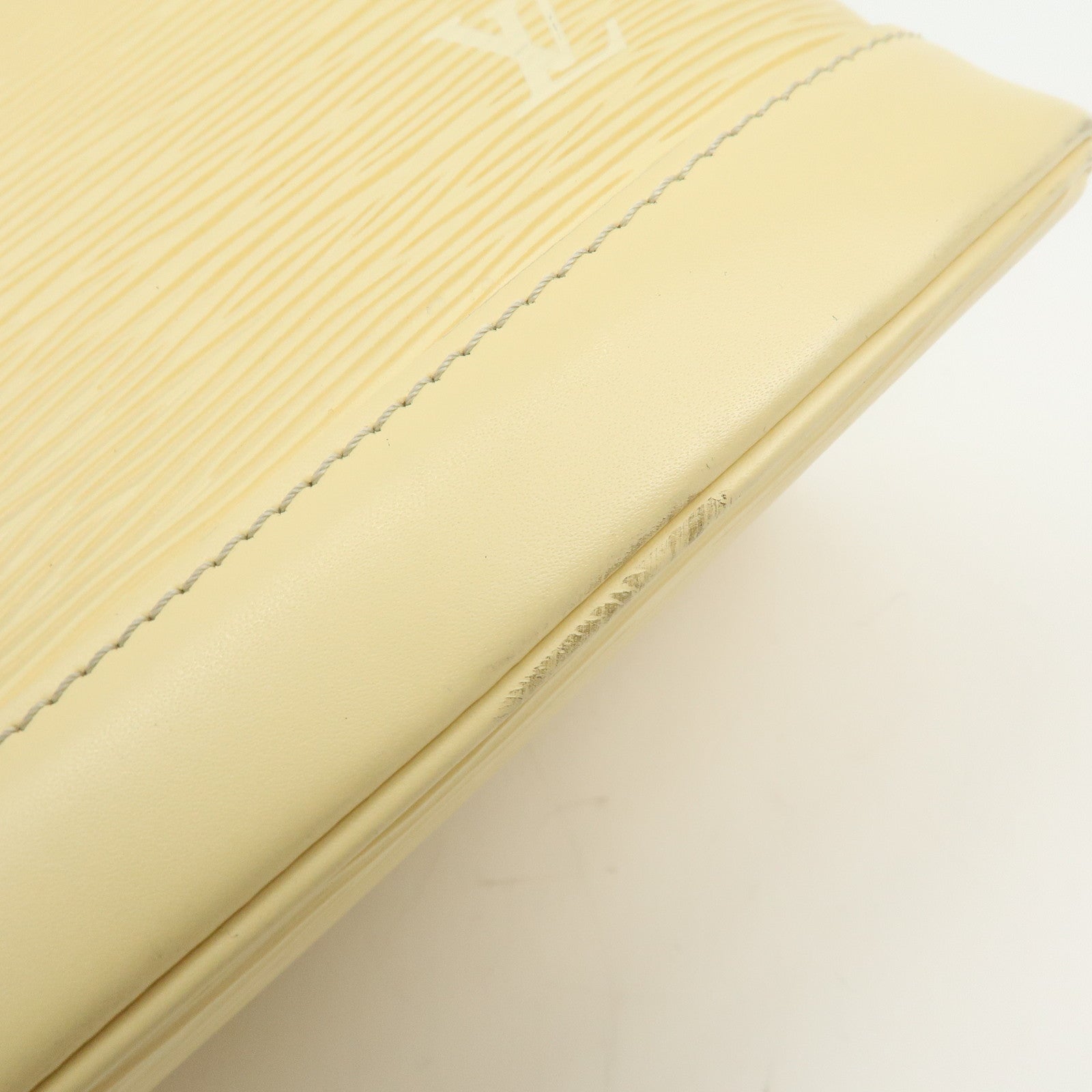 Louis Vuitton Epi Alma Leather Hand Bag Vanilla Light Yellow M5214A
