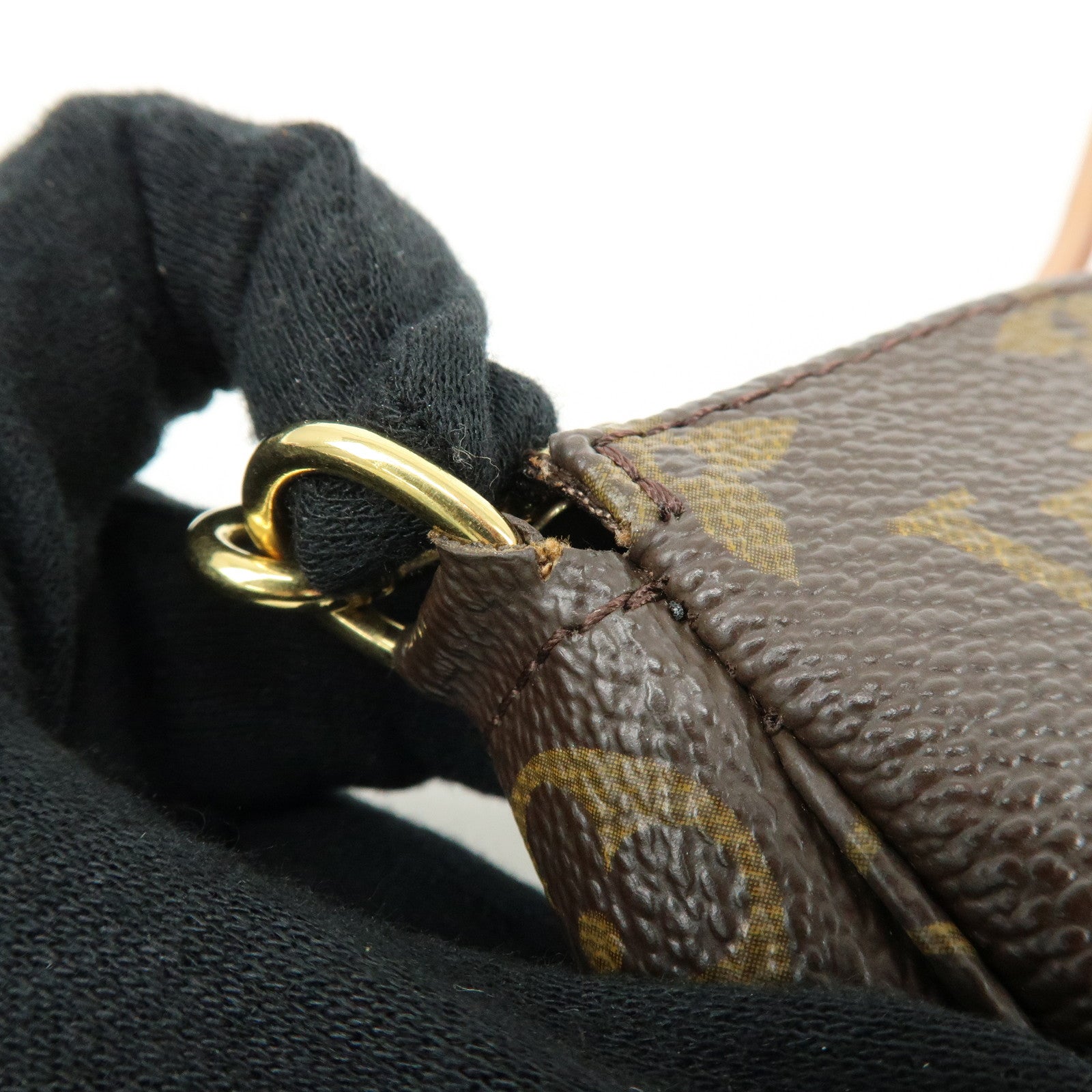 Louis Vuitton Monogram Pochette Accessoires Pouch Hand Bag M51980