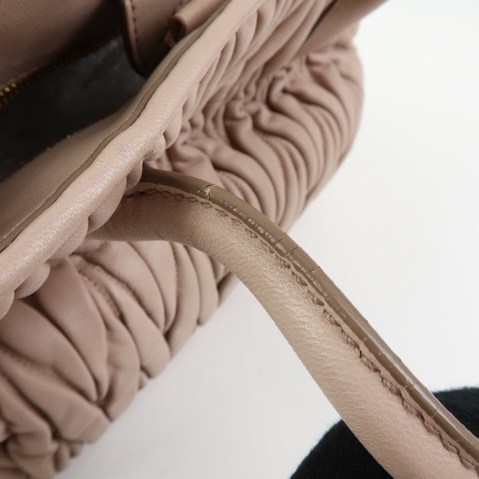 MIU MIU Matelasse Nappa Gaufre Leather 2Way Hand Bag Pink Beige RN1069