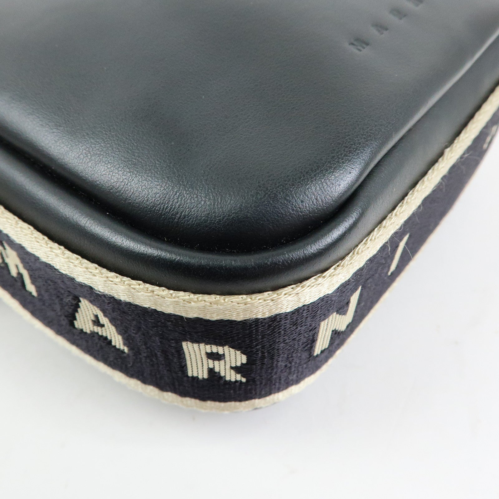 MARNI BEY Logo Leather Shoulder Bag Crossbody Bag Black
