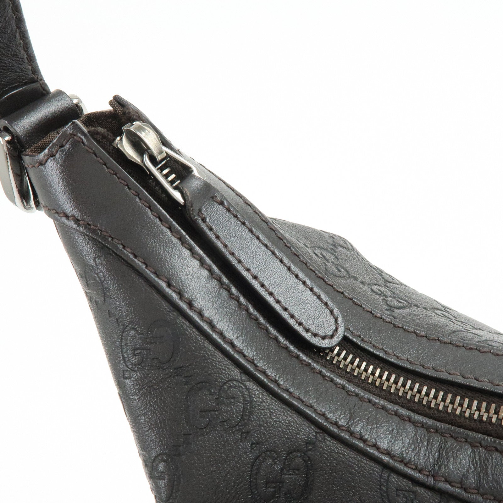 GUCCI Guccissima Interlocking G Leather Shoulder Bag Brown 339553