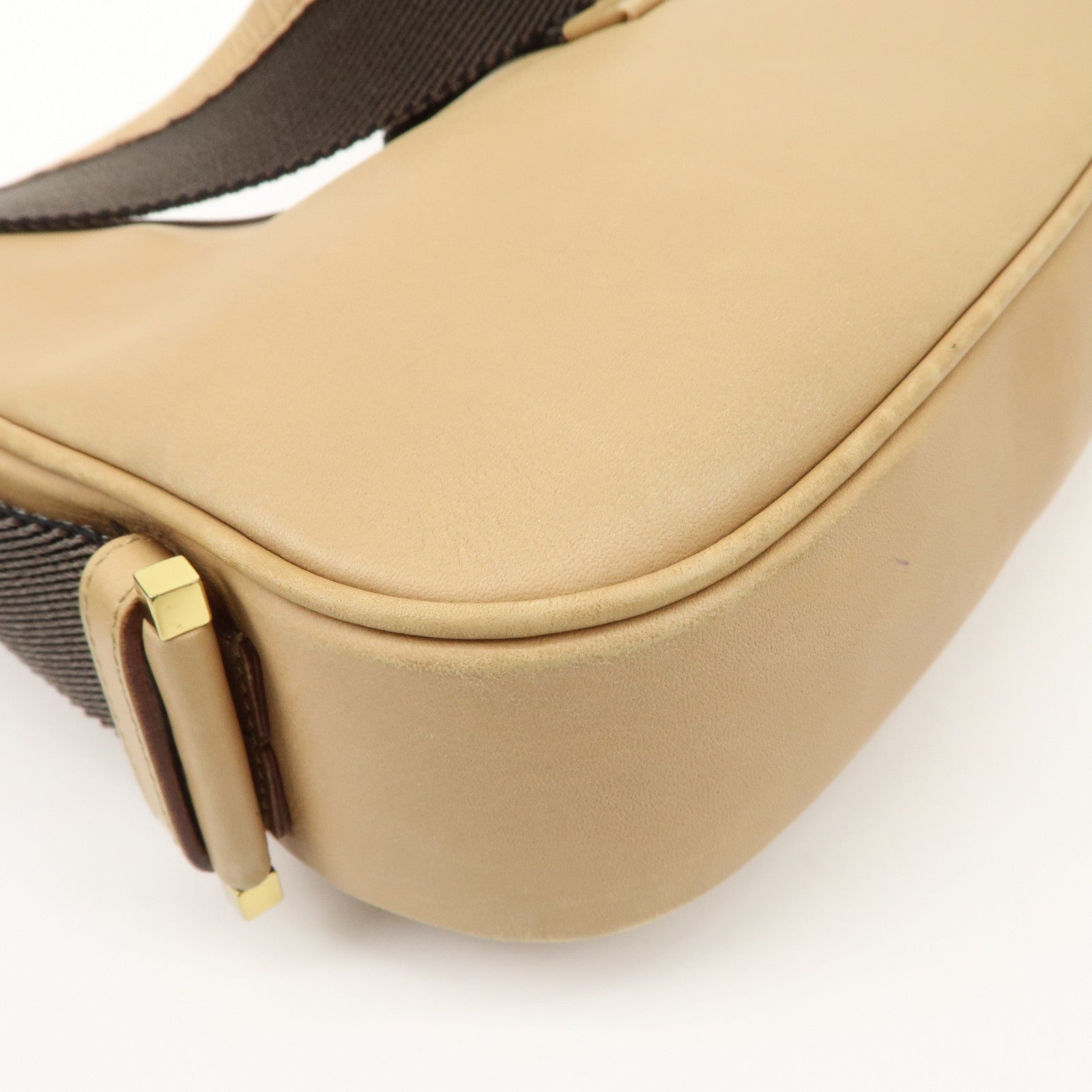 GUCCI Leather Shoulder Bag Beige Gold HDW 92736 Used