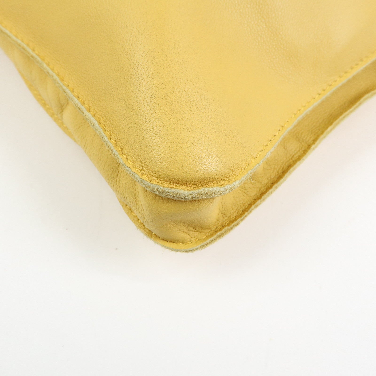 HERMES Clou de Selle Lamb Skin Shoulder Bag  □Q Stamped Yellow