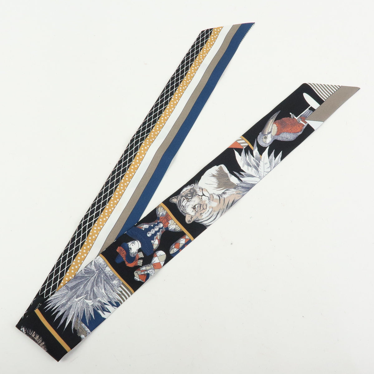 HERMES Silk 100% Twilly Scraf Grand Theatre Nouveau Black