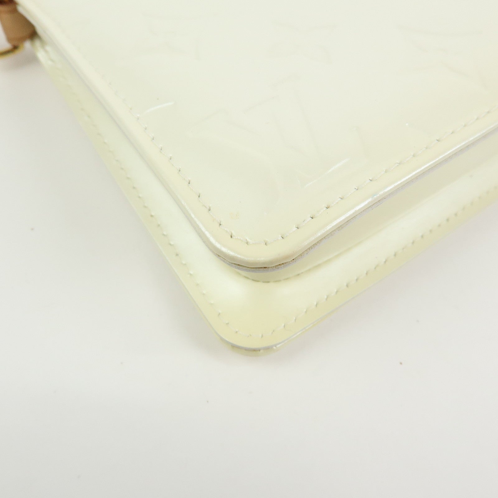 Louis Vuitton Monogram Vernis Lexington Accessoires Pouch Perle M91345