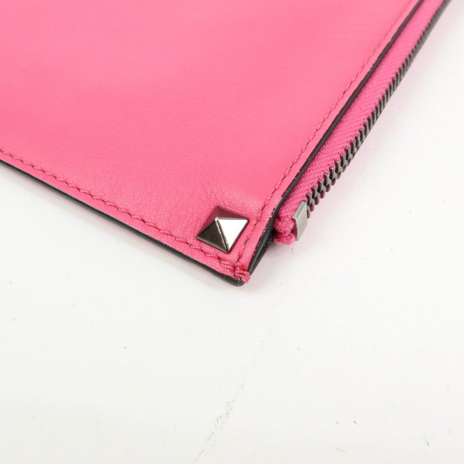 VALENTINO ROCKSTUD Leather Clutch Bag Pouch Pink