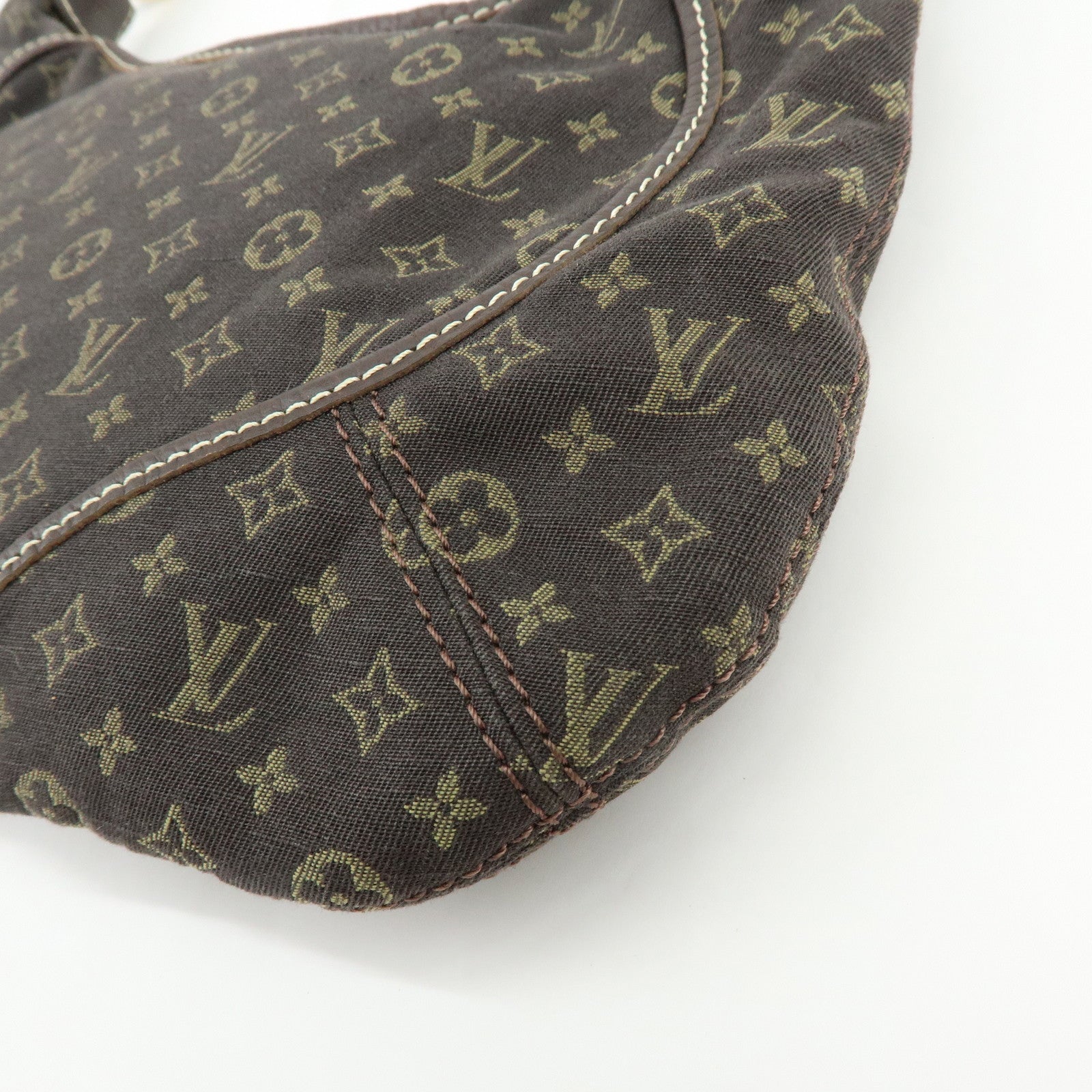 Louis Vuitton Monogram Mini Lin Manon PM Shoulder Bag Ebene M95621