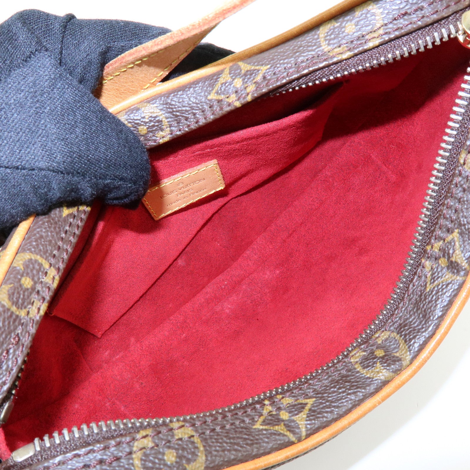 Louis Vuitton Monogram Pochette Croissant Shoulder Bag Hand Bag M51510