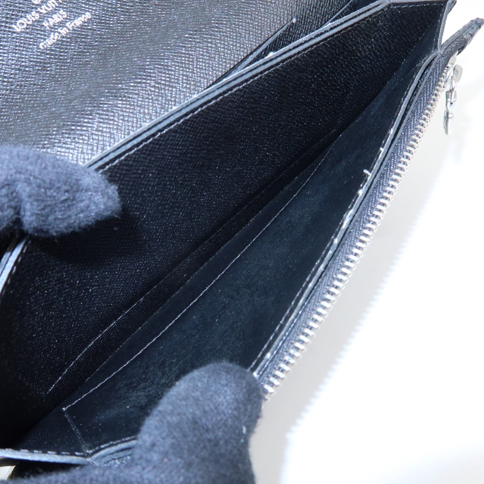 Louis Vuitton Taiga Portefeuille Accordion Wallet Ardoise M30992