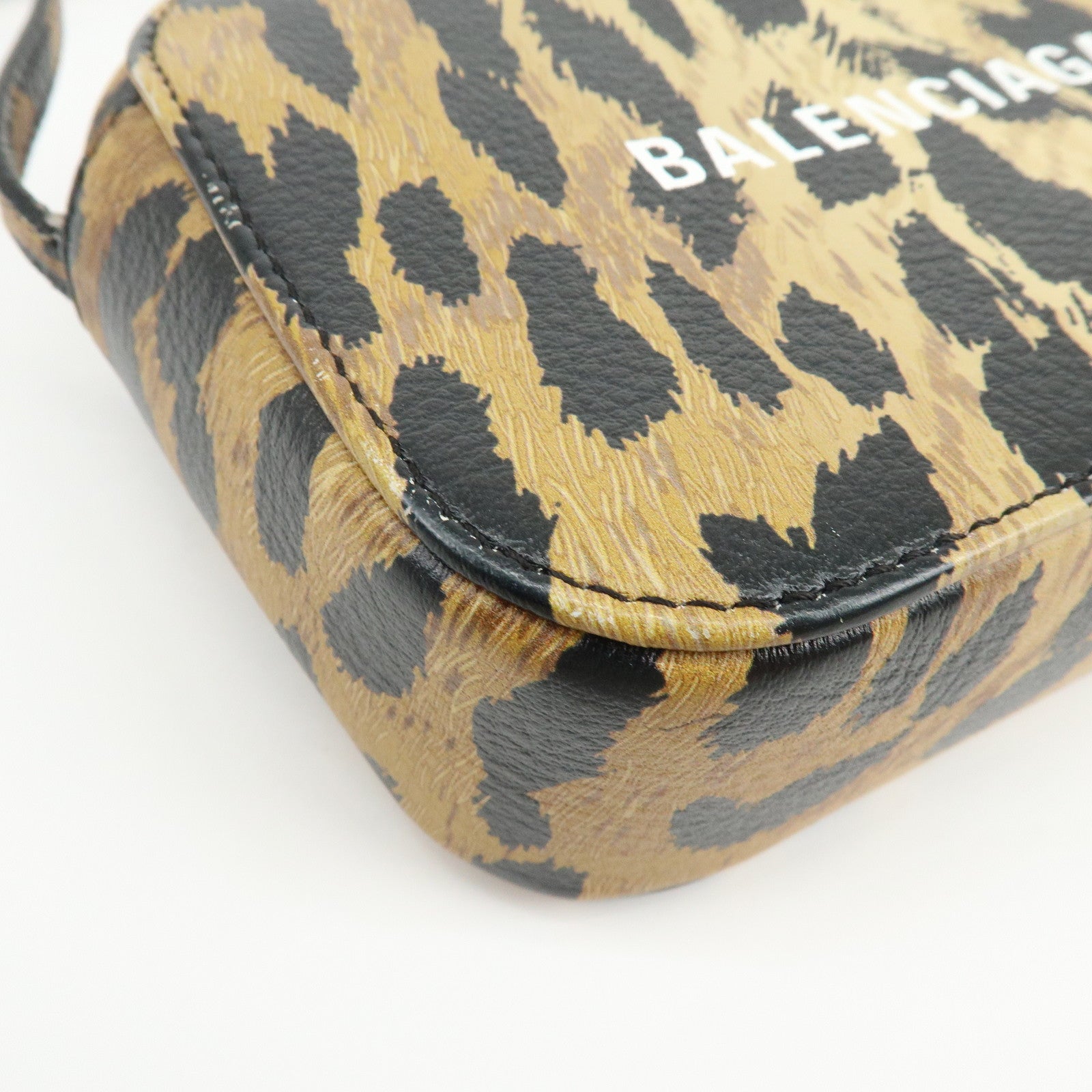 BALENCIAGA Everyday Camera Bag Shoulder Bag Leopard Pattern 552372