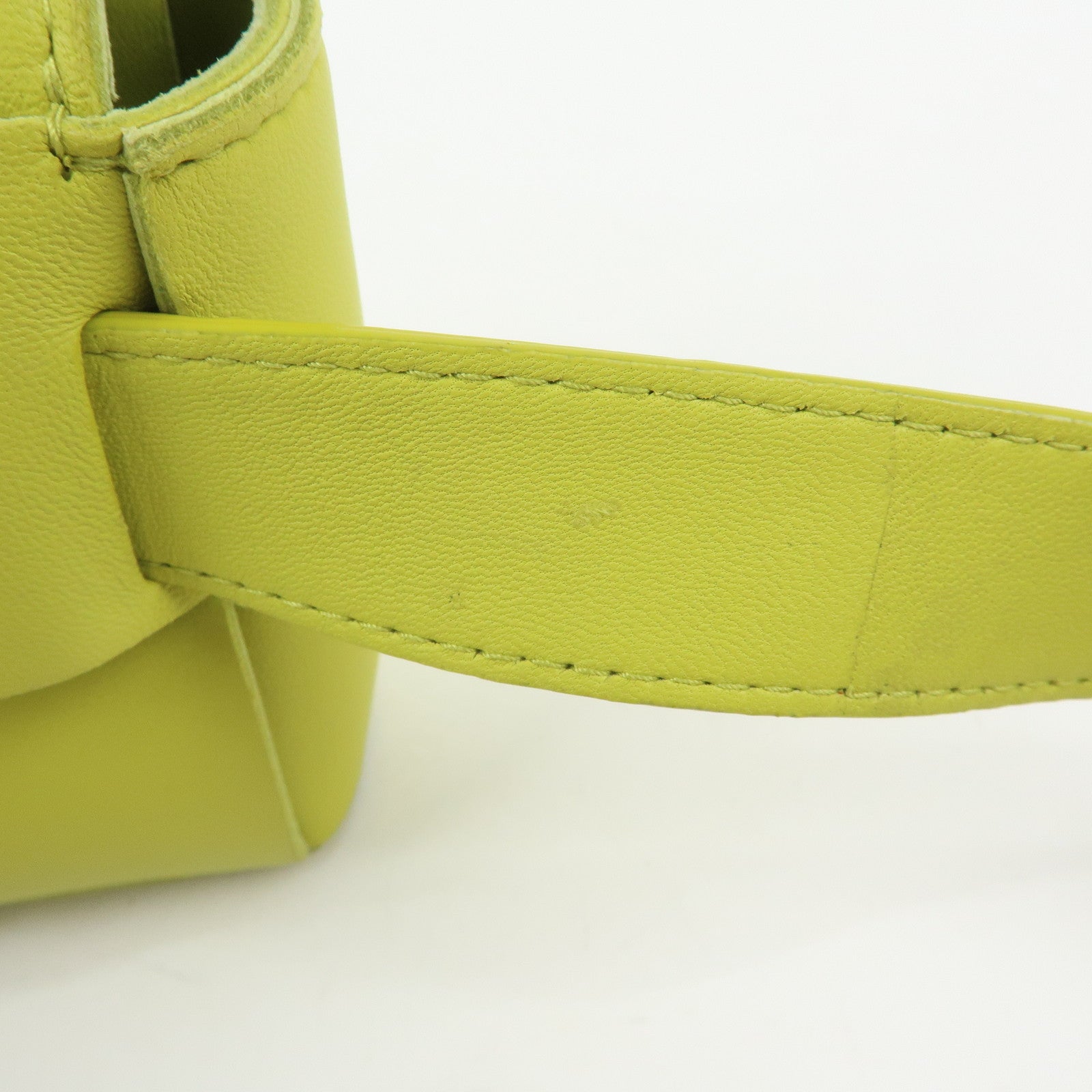 BOTTEGA VENETA Cassette Intrecciato Leather Belt Bag Waist Bag Green