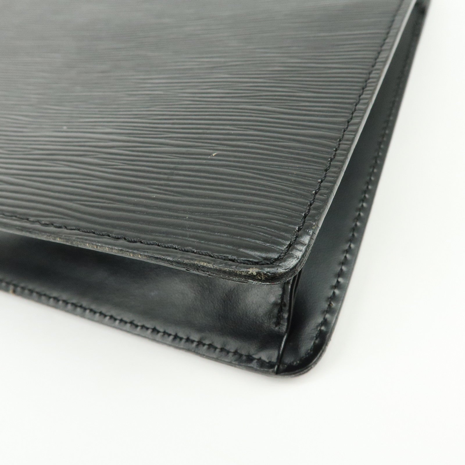 Louis Vuitton Epi Pochette Homme Clutch Bag Flat Pouch Noir M52522