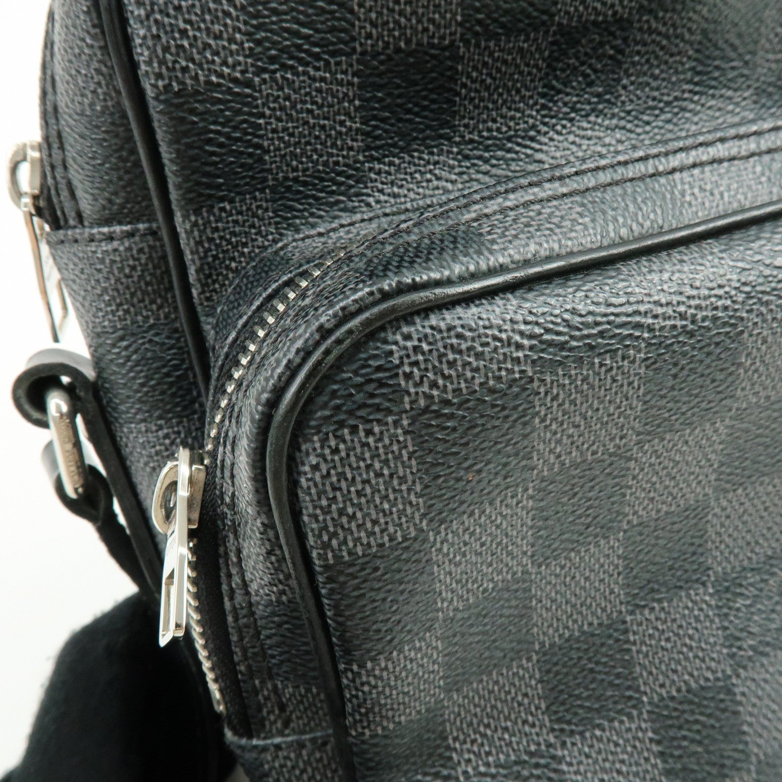 Louis Vuitton Damier Graphite Rem Shoulder Crossbody Bag Black N41446