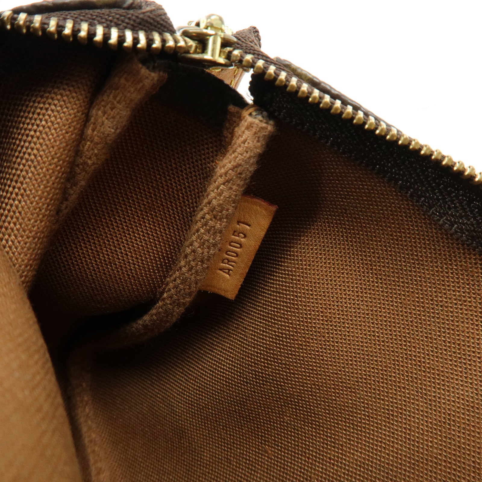 Louis Vuitton Monogram Graffiti Pochette Accessoires Hand Bag M92193