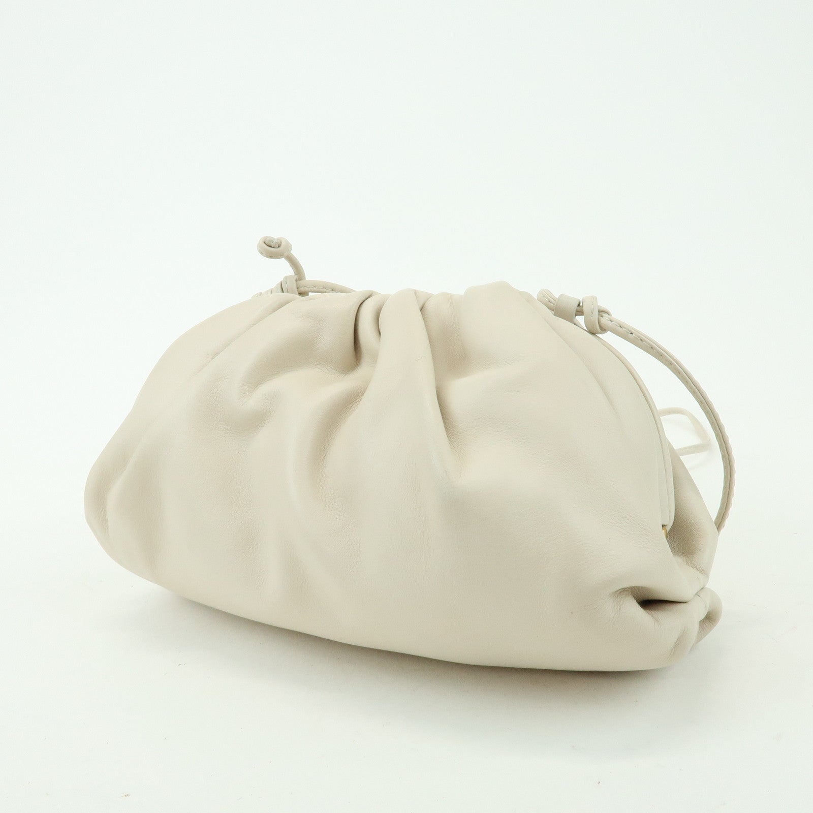 BOTTEGA VENETA Leather Mini The Pouch Shoulder Bag Ivory B08430507I