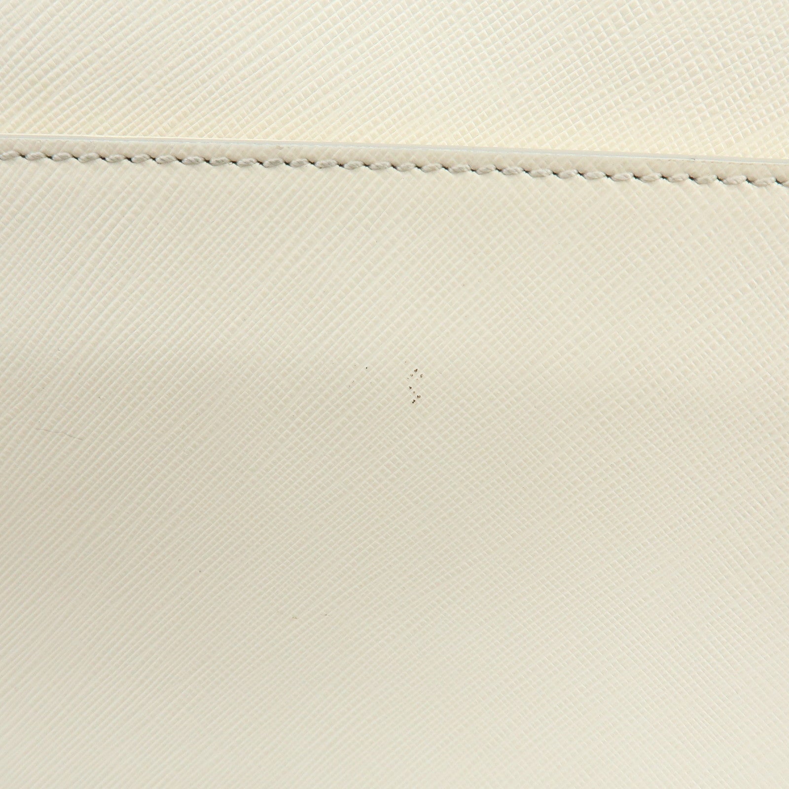 Ferragamo Gancini Leather Chain Shoulder Bag Hand Bag Ivory