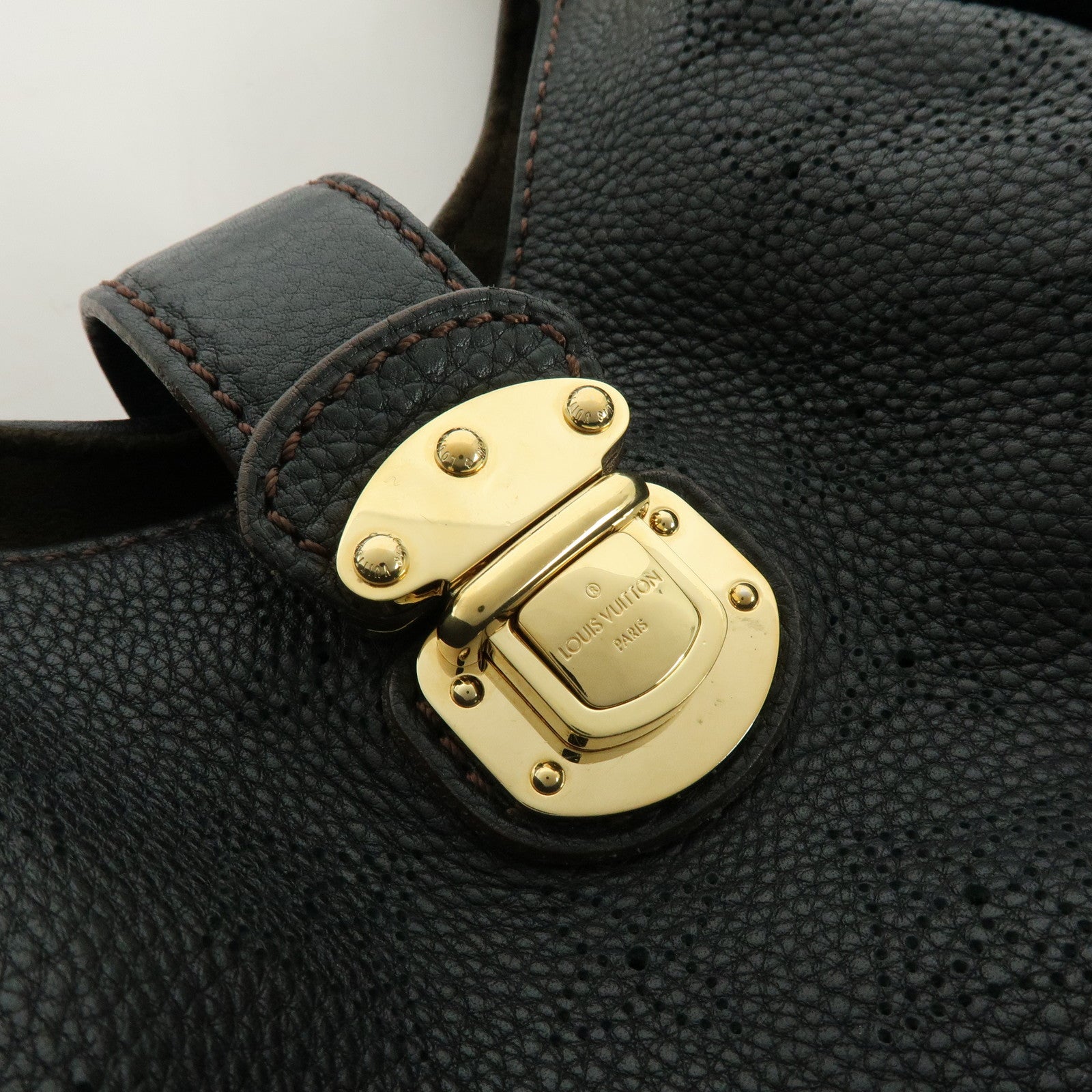 Louis Vuitton Monogram Mahina L Shoulder Bag Hand Bag Noir M95765