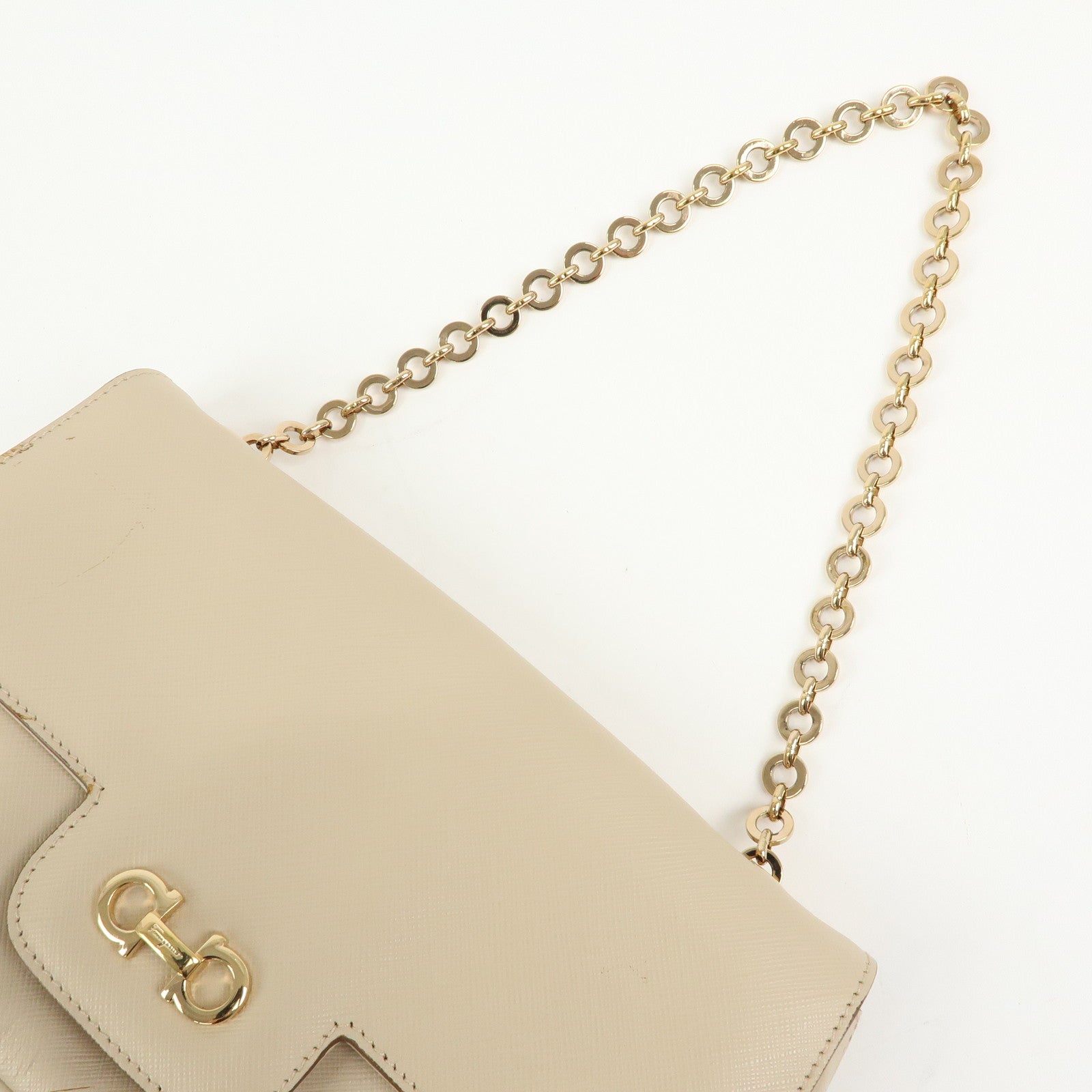 Ferragamo Gancini Leather Chain Shoulder Bag Hand Bag Light Beige