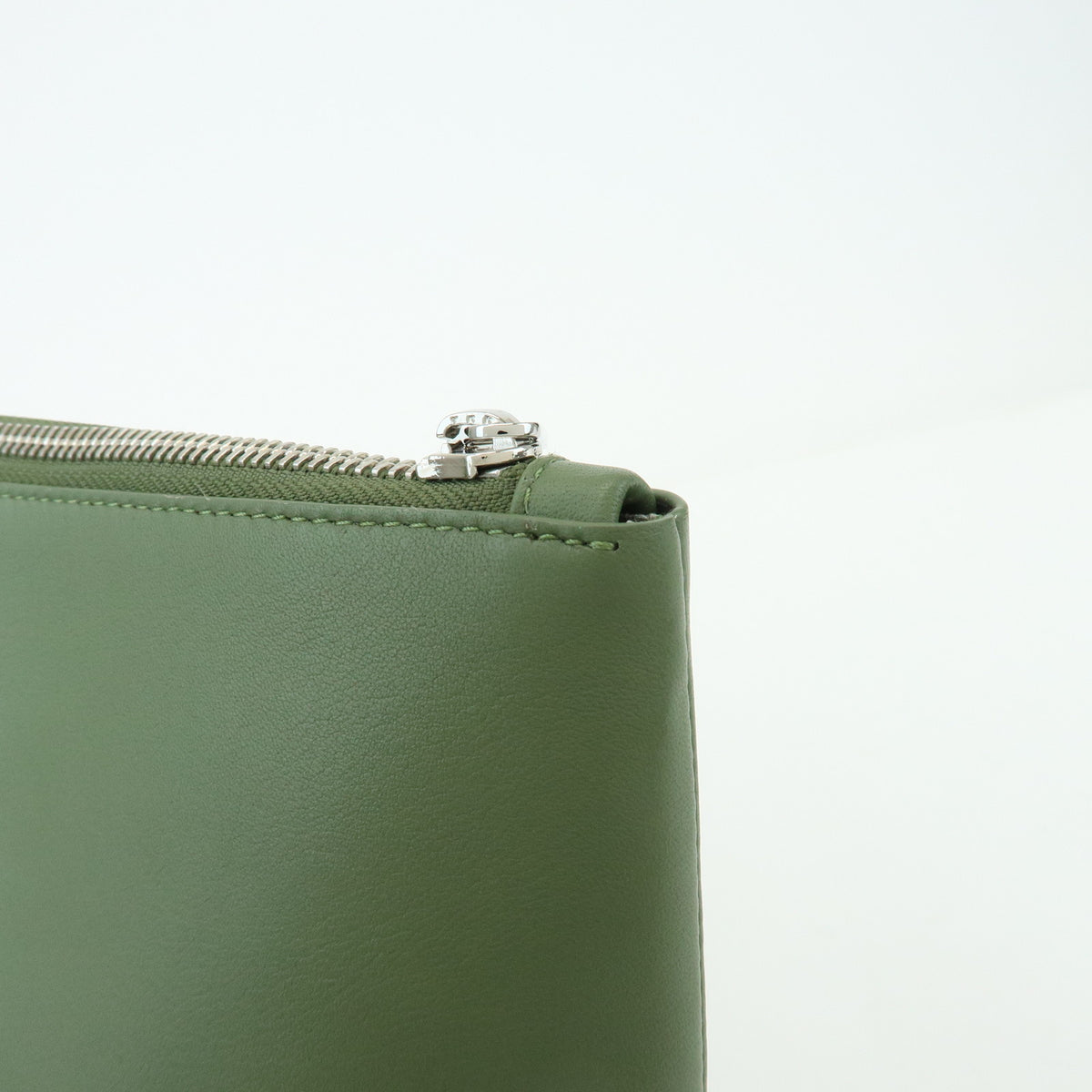 LOEWE Oblong Pouch Leather Clutch Bag Green