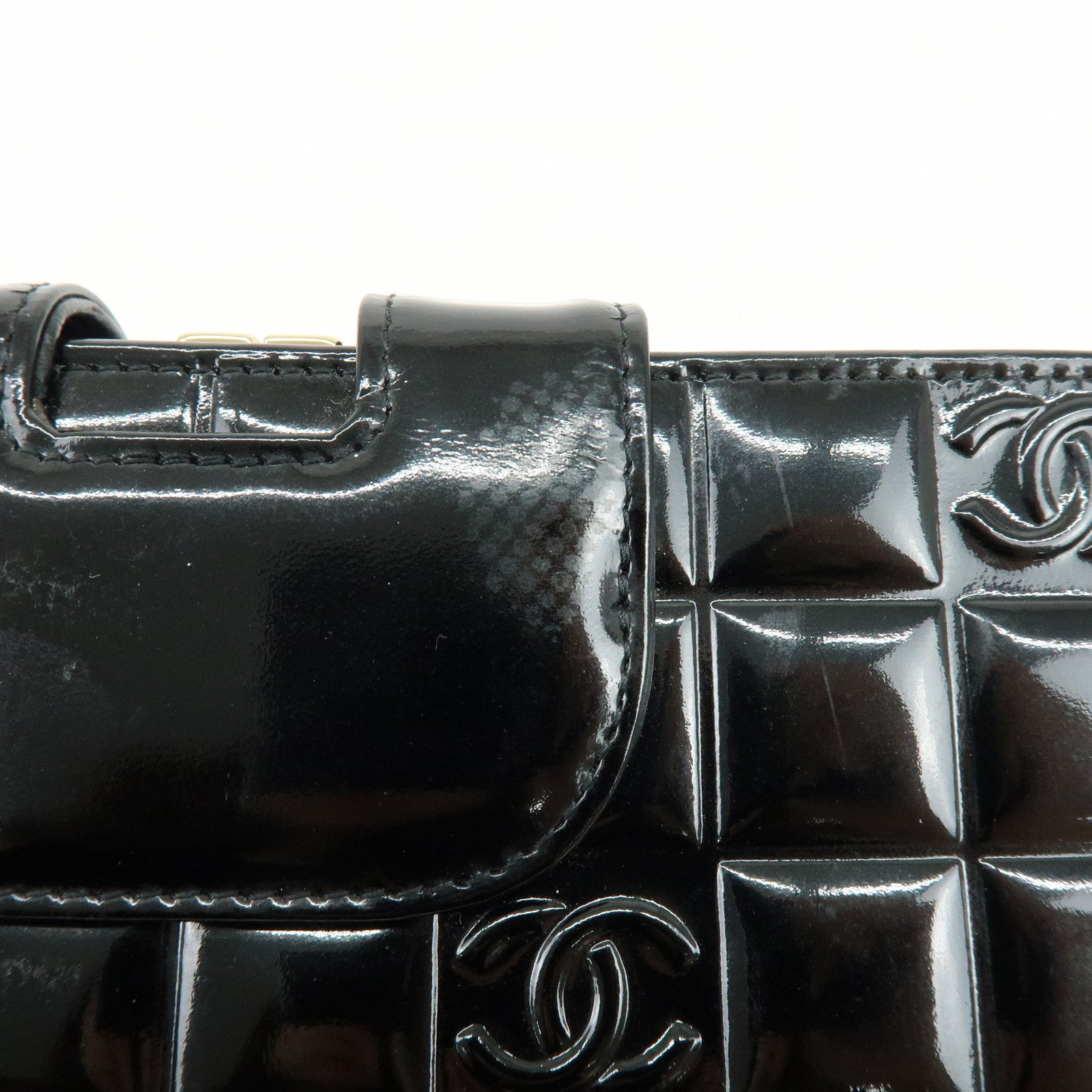 CHANEL COCO Mark Chocolate Bar Patent Leather Long Wallet Black