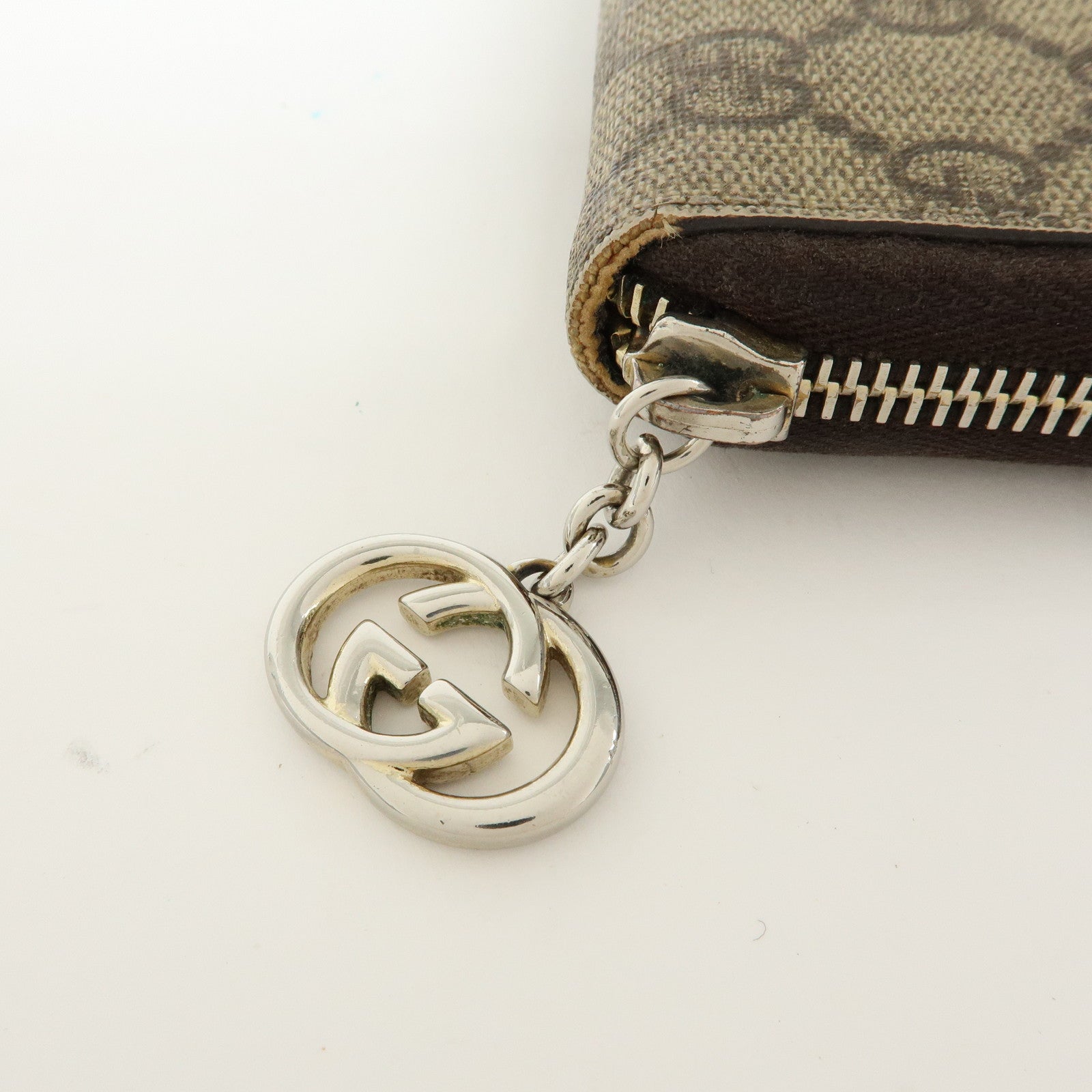GUCCI Set of 2 Interlocking G Wallet Key Case 212110 27048  04564
